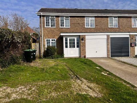 View Full Details for Samber Close, Lymington, Hampshire, SO41