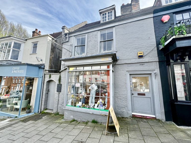 12 High Street, Lymington, Hampshire, SO41
