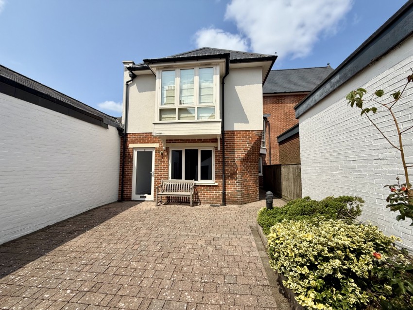 Images for 8 Blakes Yard, New Street Mews, Lymington, Hampshire, SO41