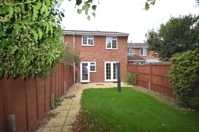 Windmill Close, Milford on Sea, Lymington, Hampshire, SO41