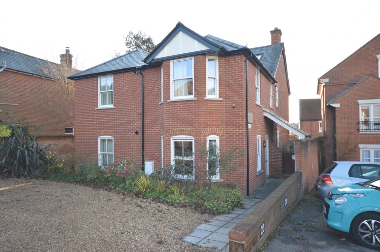 Belmore Lane, Lymington, Hampshire, SO41