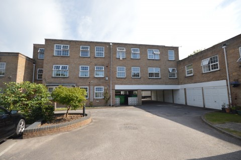 View Full Details for Grosvenor Mews Southampton Road, Lymington, Hampshire, SO41