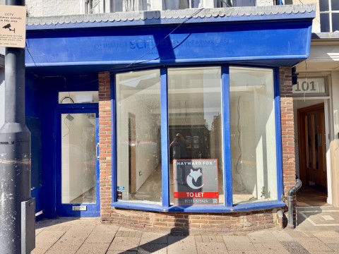 View Full Details for 100 High Street, Lymington, Hampshire, SO41