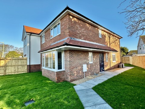 View Full Details for Lodge Road, Pennington, Lymington, Hampshire, SO41