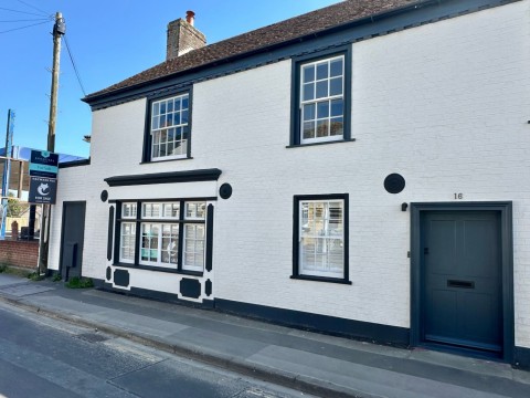 View Full Details for 16 Keyhaven Road, Milford on Sea, Lymington, Hampshire, SO41