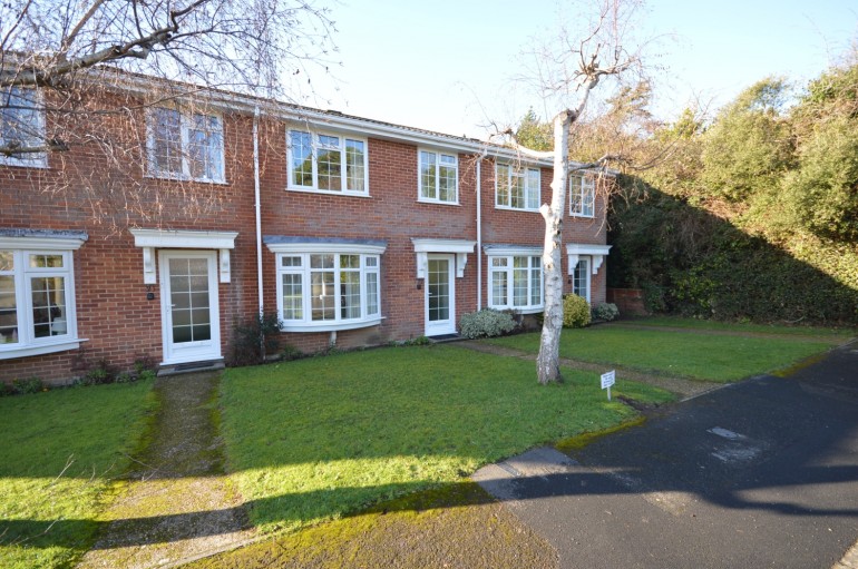 Windmill Close, Milford on Sea, Lymington, Hampshire, SO41