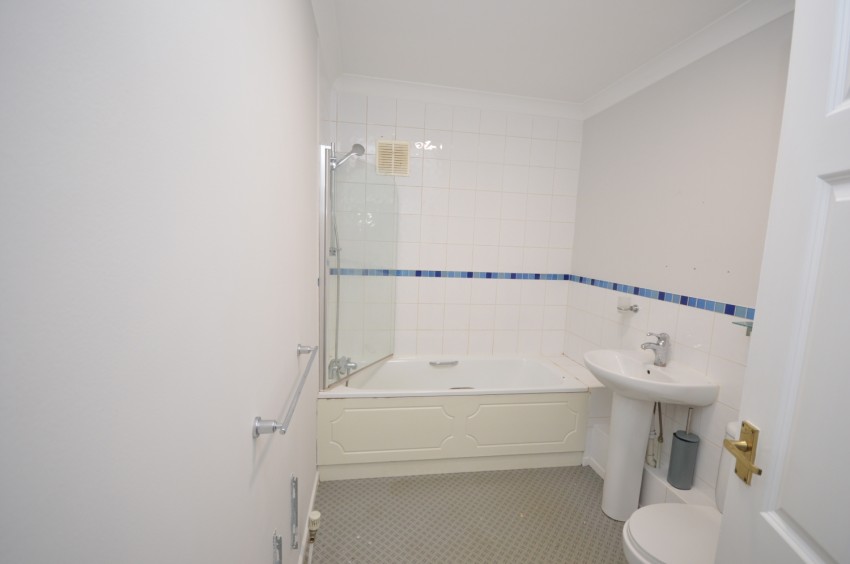 Images for Solent View Court Milford Road, Lymington, Hampshire, SO41