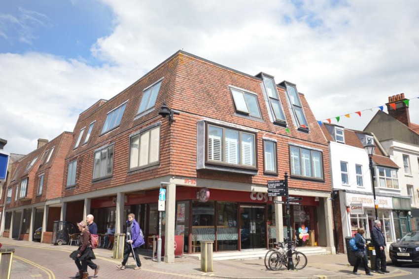 Images for Aqua House, 2a New Street, Lymington, SO41 9DA