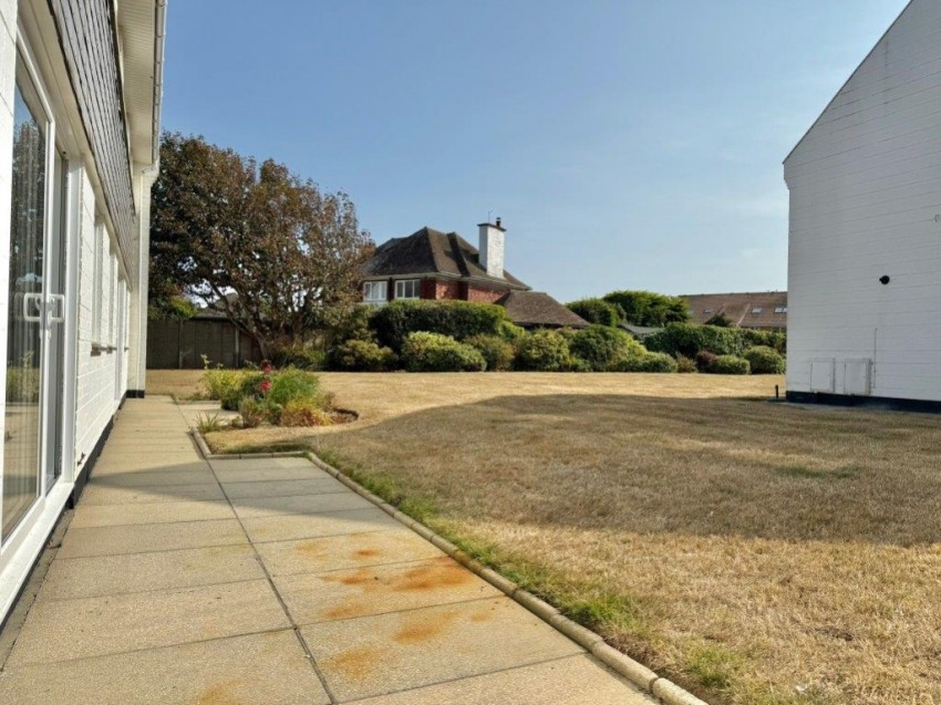 Images for Manderley, Sea Road, Milford On Sea, SO41 0PG