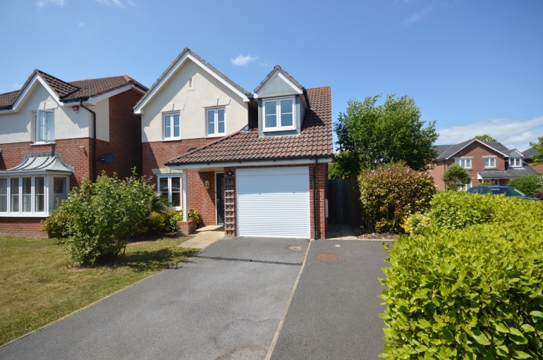 Princess Royal Close, Lymington, Hampshire, SO41 9NY