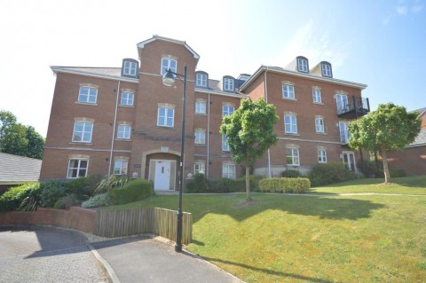 View Full Details for Dorchester House, Hillcroft Close, Lymington, Hampshire, SO41 9BA