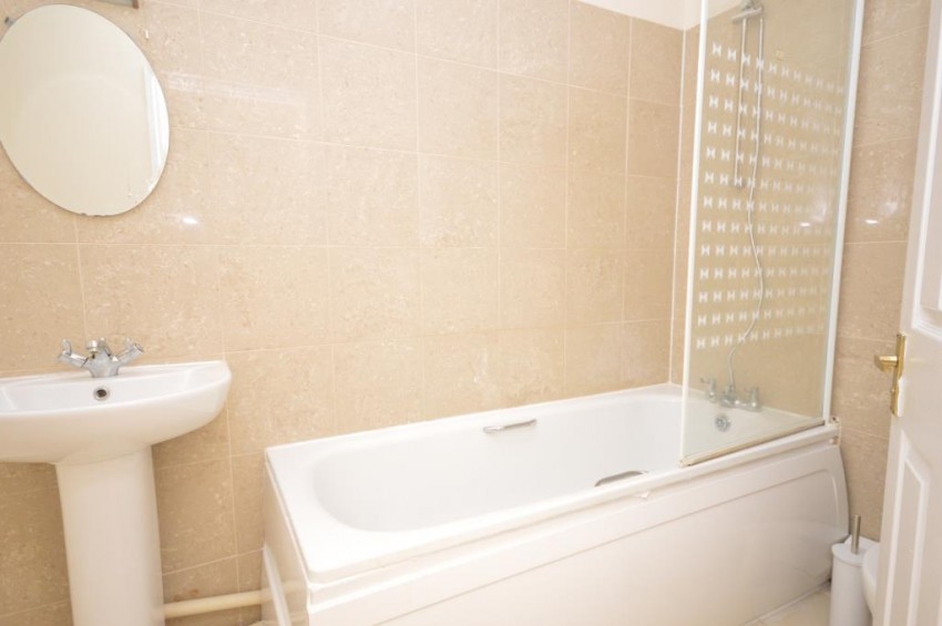 Images for Avenue Road, Lymington, Hampshire, SO41 9GJ