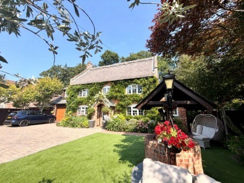 View Full Details for New Milton, Hampshire