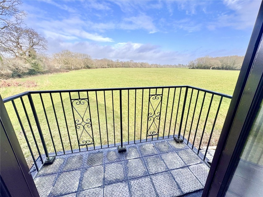 Images for Everton, Lymington