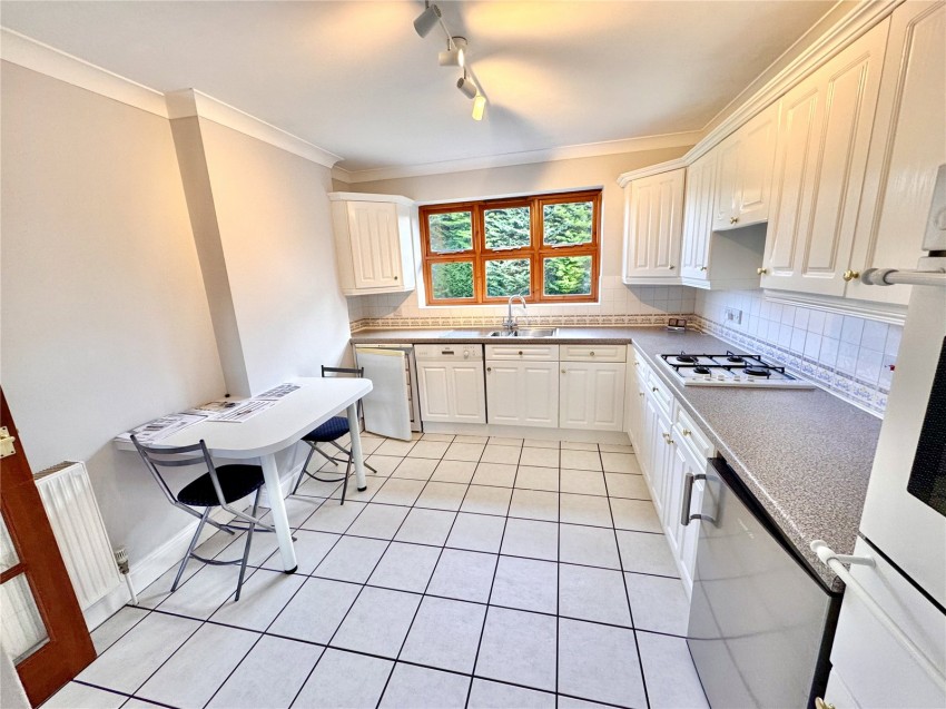 Images for Everton, Lymington