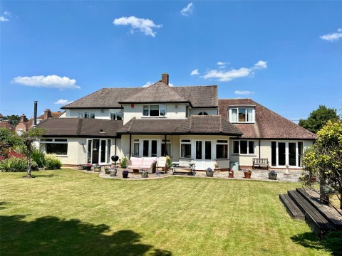 View Full Details for Milford on Sea, Lymington, Hampshire