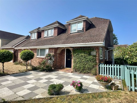 View Full Details for Milford on Sea, Lymington, Hampshire