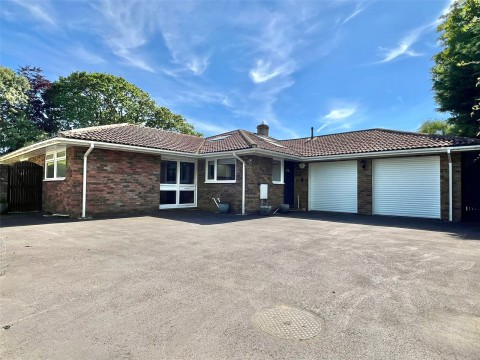 View Full Details for Milford on Sea, Lymington, Hampshire