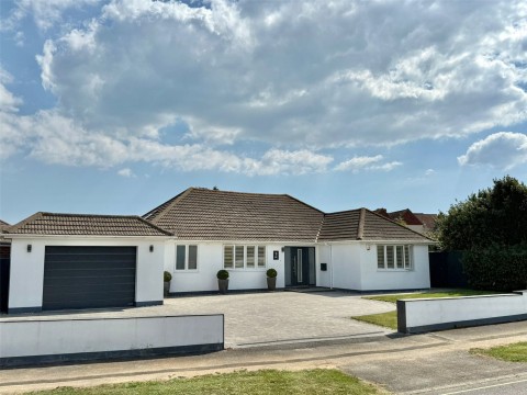 View Full Details for Milford on Sea, Lymington, Hampshire