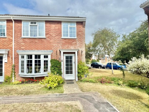 View Full Details for Milford On Sea, Lymington, Hampshire