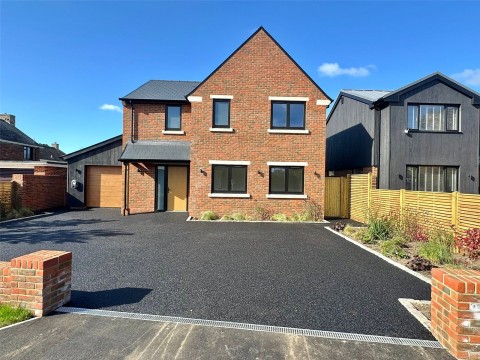 View Full Details for Milford on Sea, Lymington, Hampshire