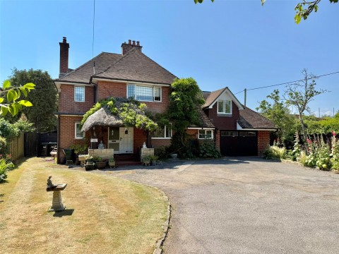 View Full Details for Milford on Sea, Lymington, Hampshire