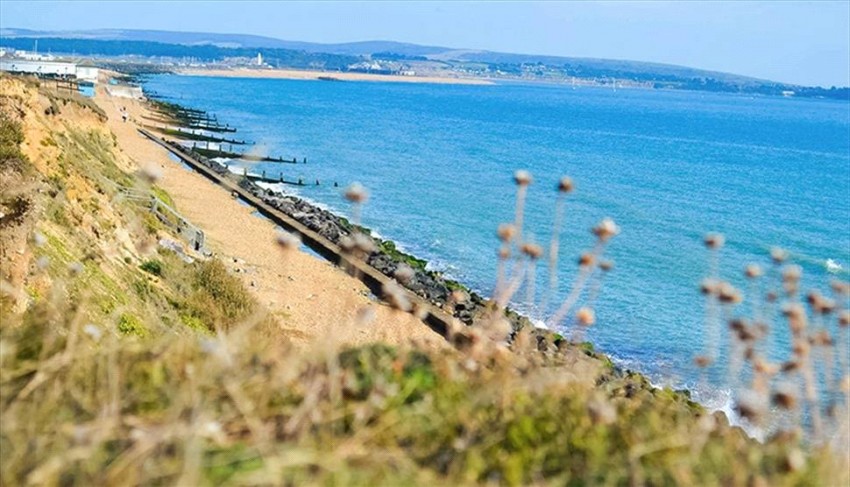 Images for Cliff Road, Milford-On-Sea