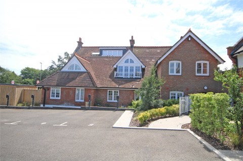 View Full Details for Christchurch Road, New Milton, Hampshire