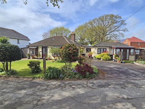 View Full Details for Hordle, Lymington, Hampshire
