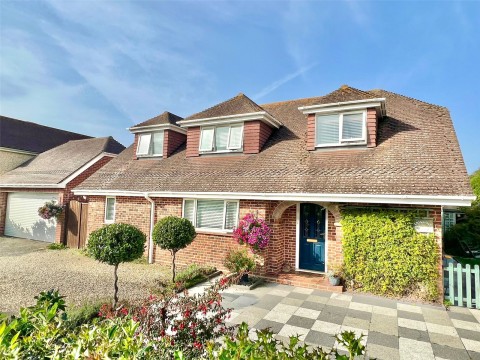 View Full Details for Milford on Sea, Lymington, Hampshire